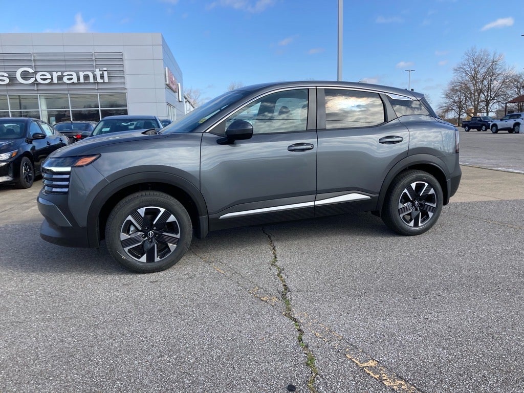 2025 Nissan Kicks SV in Gun Metallic Kad — front three-quarter view