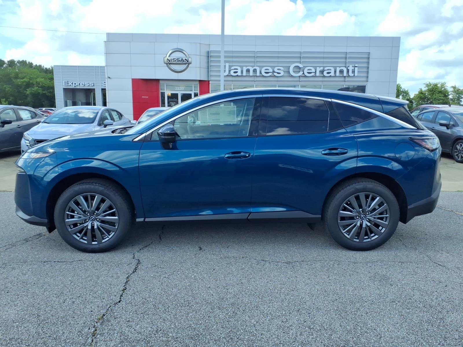 2026 Nissan Murano SL in Aurora Blue Pearl Metallic Fan — front three-quarter view